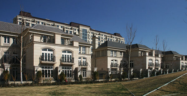 新里·西斯莱公馆项目位于大兴区黄村,占地面积162000平方米,建筑面积